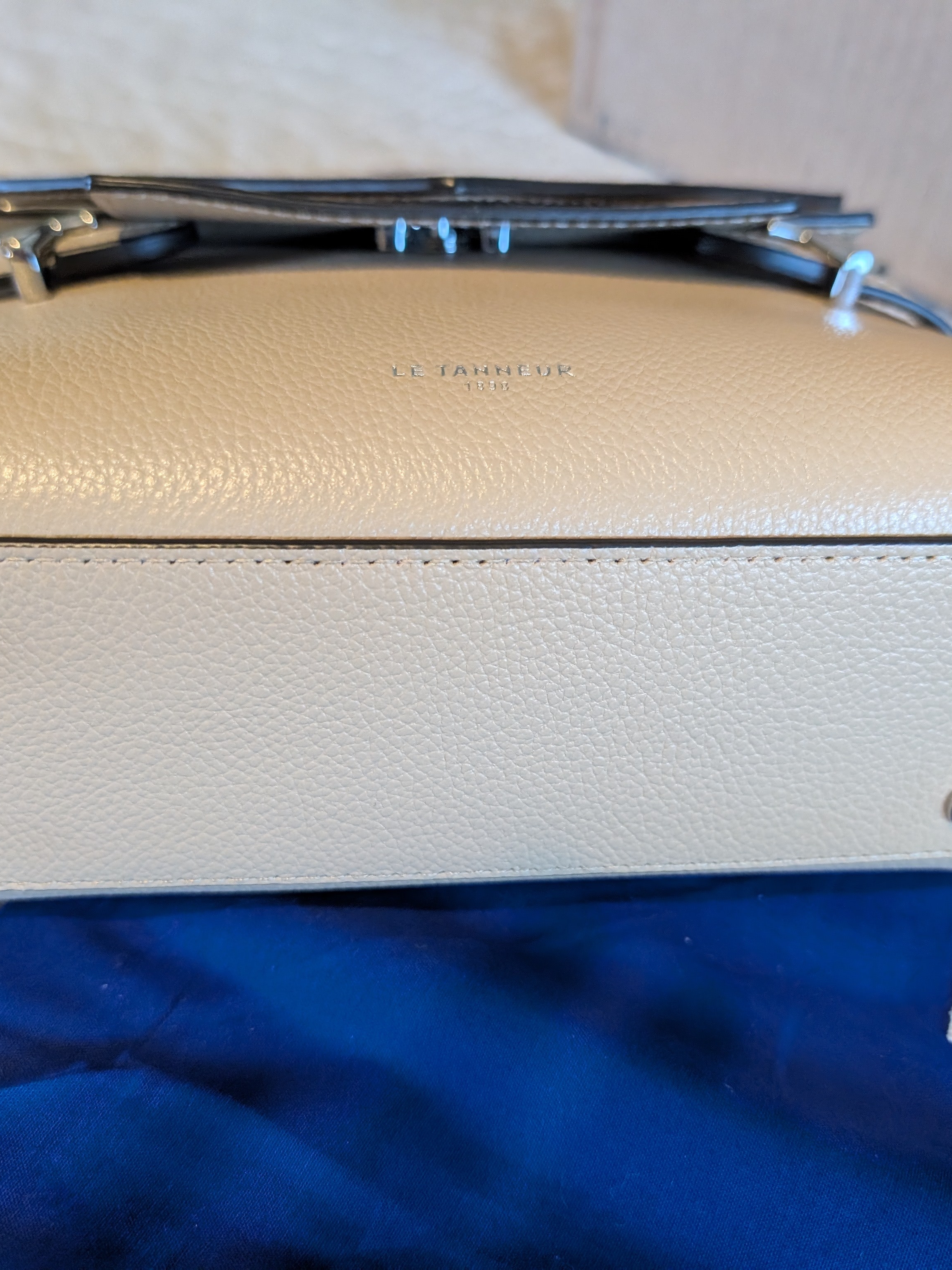 Le Tanneur 1898 Emilie Top Handle Satchel Desert Tan — image 6 of 8